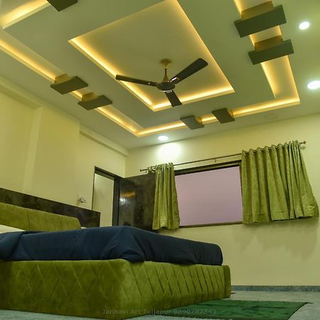 Pawan Executive Tuljapur Exteriér fotografie