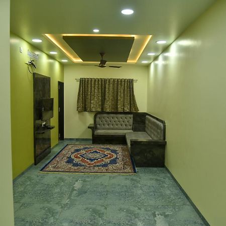 Pawan Executive Tuljapur Exteriér fotografie