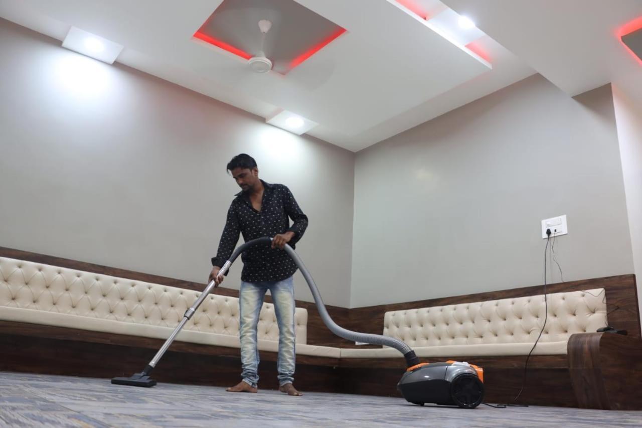 Pawan Executive Tuljapur Exteriér fotografie