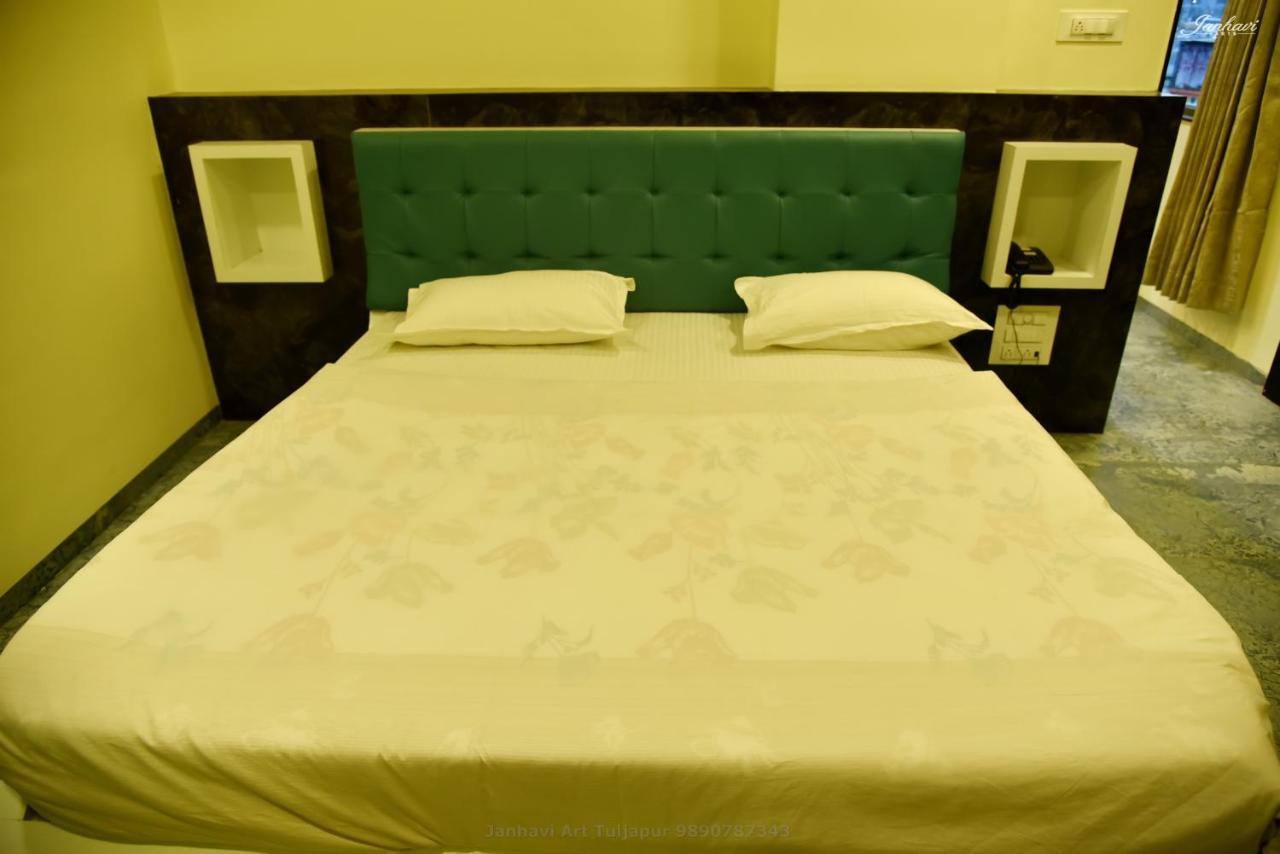 Pawan Executive Tuljapur Exteriér fotografie