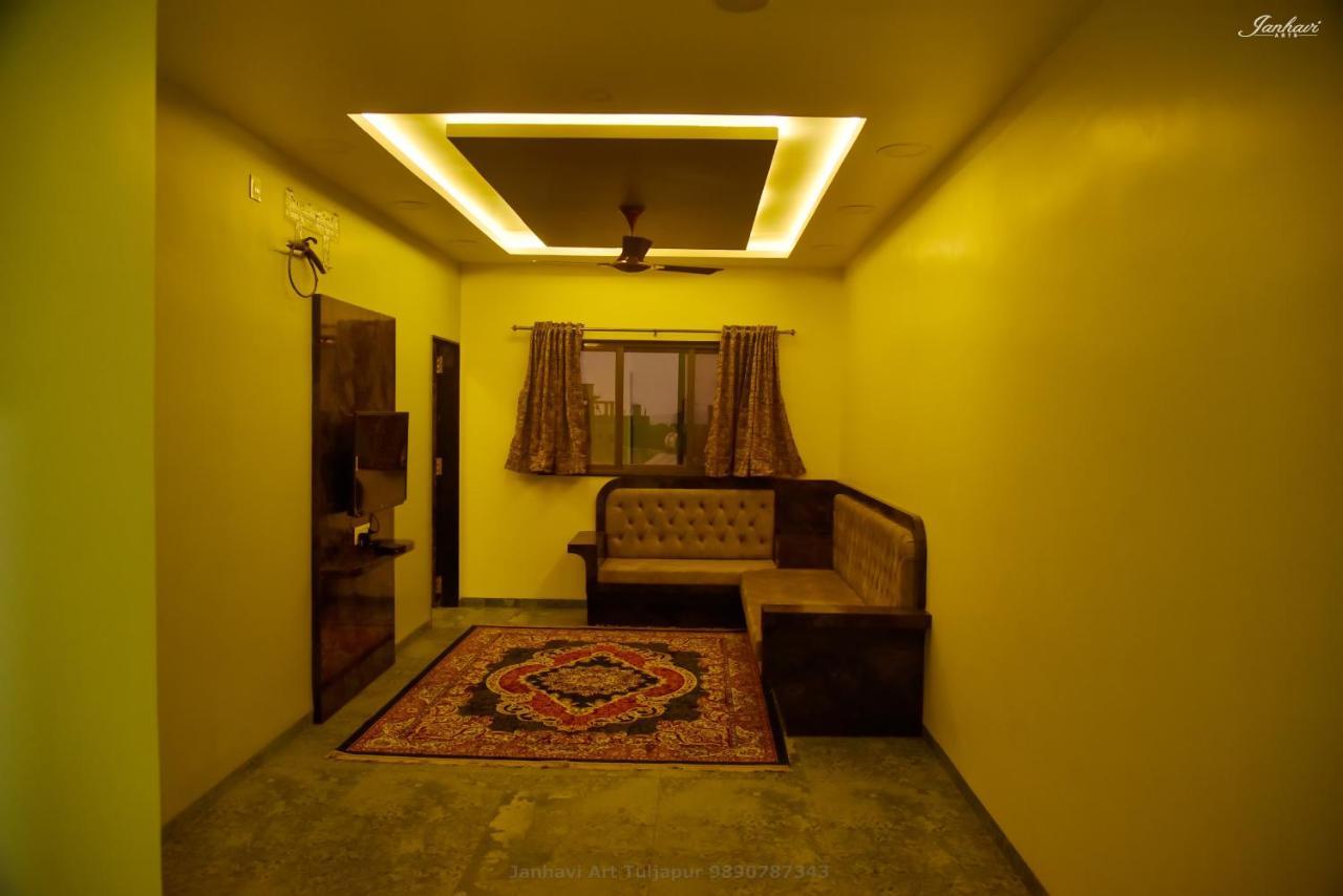 Pawan Executive Tuljapur Exteriér fotografie