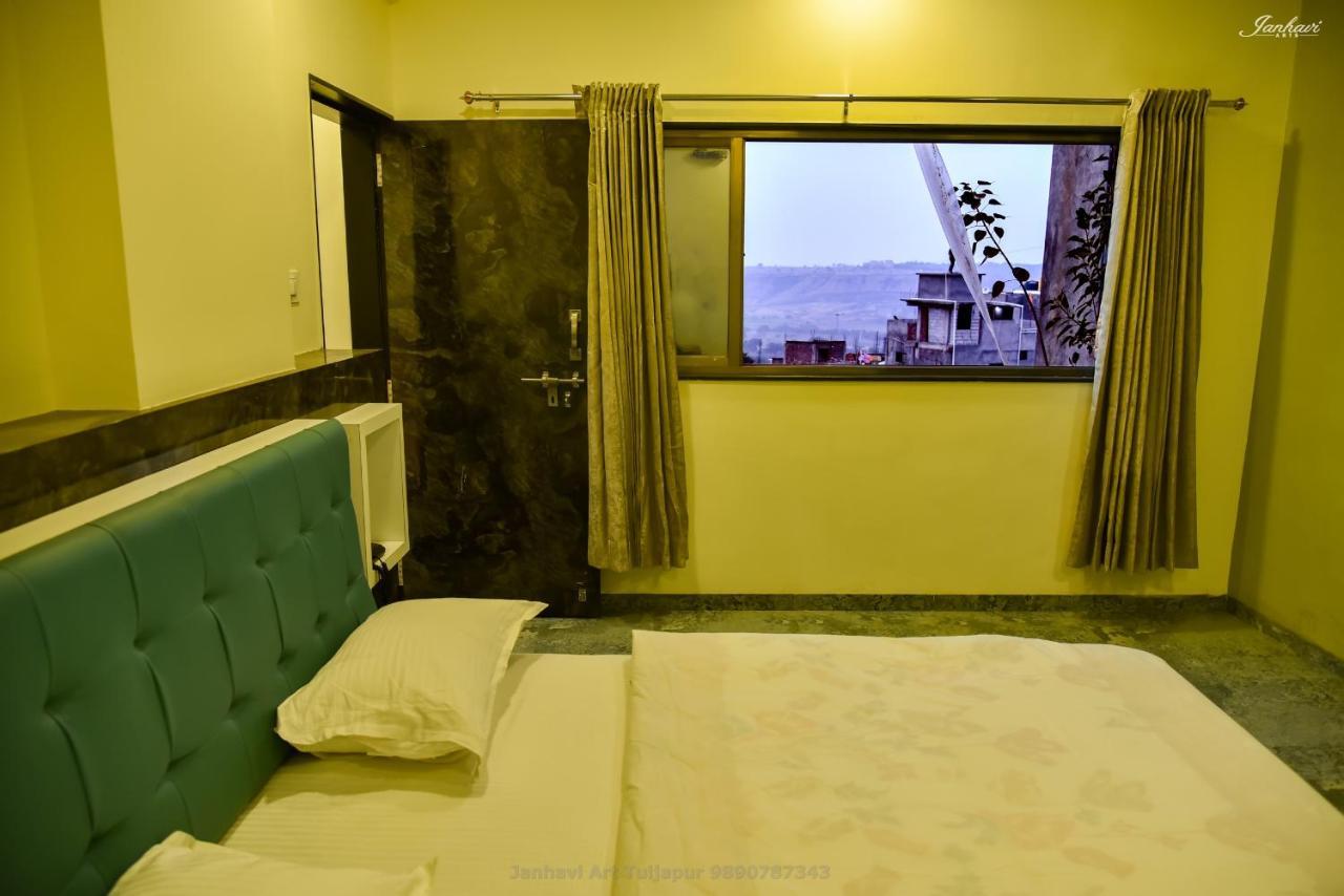 Pawan Executive Tuljapur Exteriér fotografie