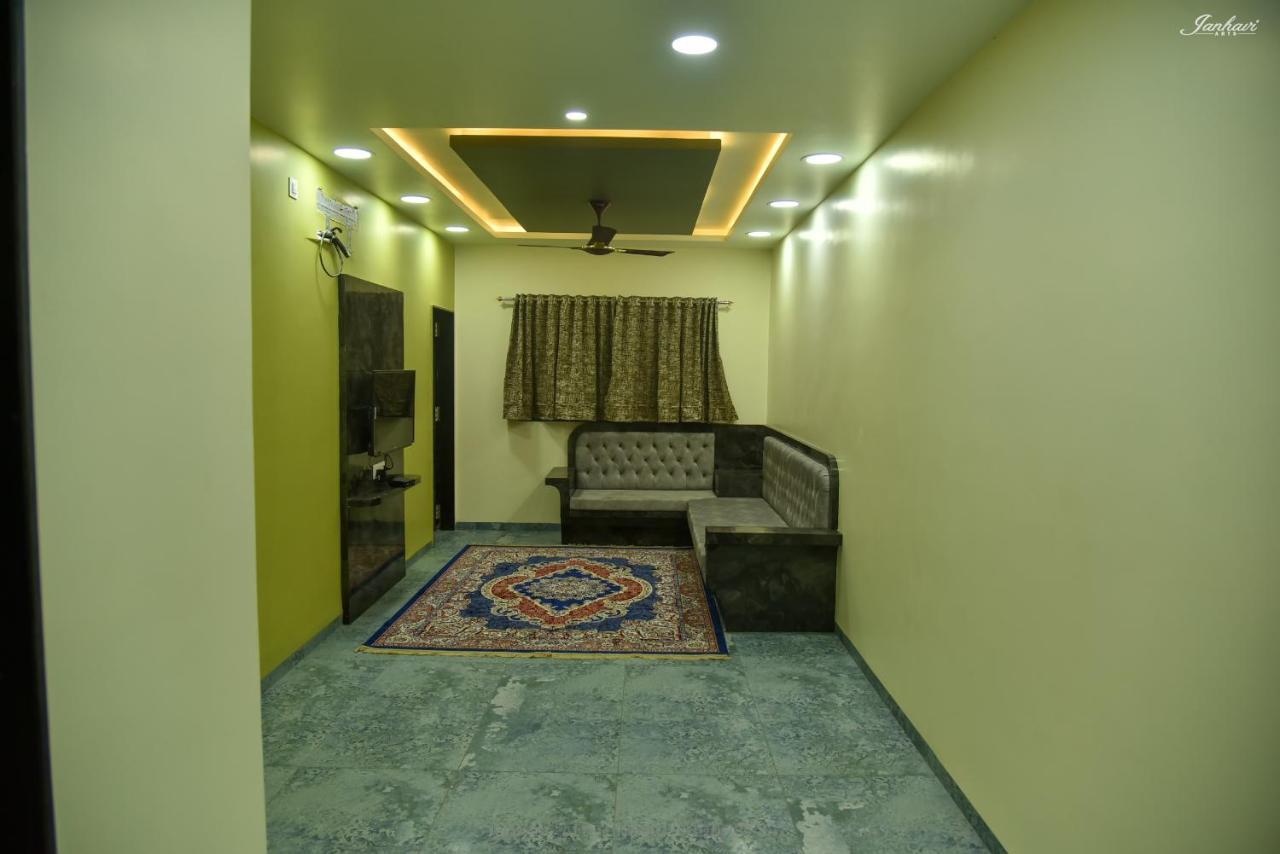 Pawan Executive Tuljapur Exteriér fotografie